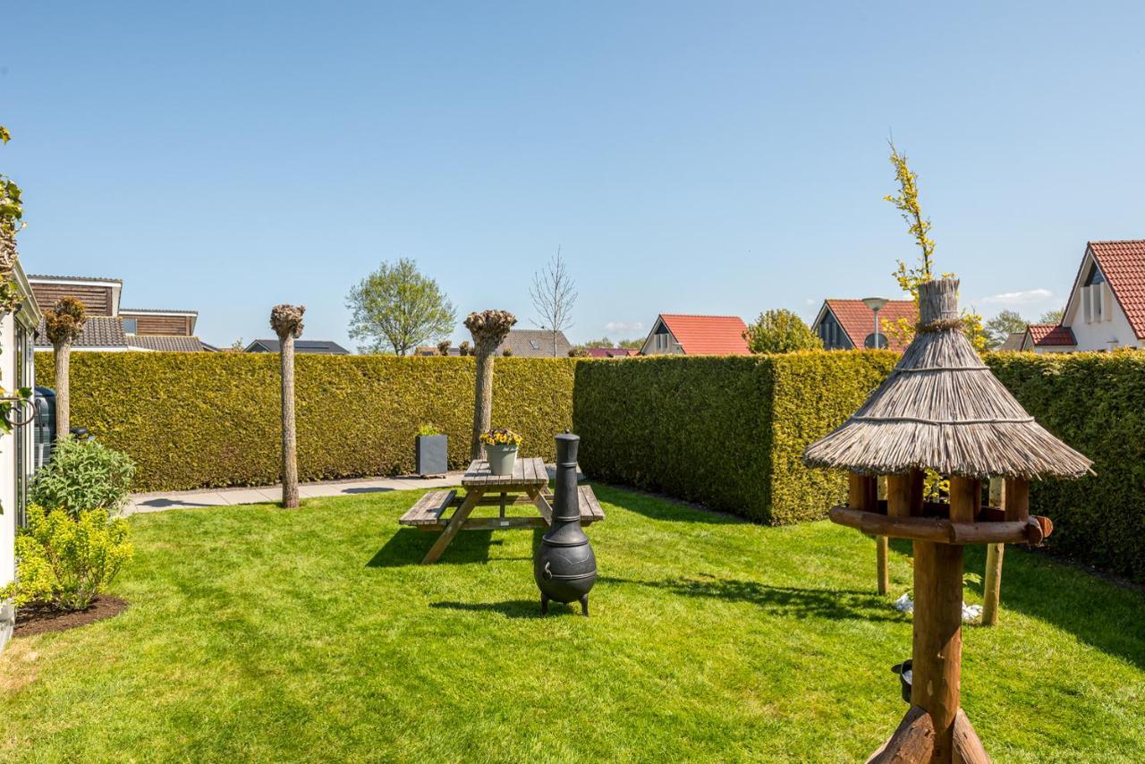 Vakantiewoning Met Serre En Airconditioning Tzummarum Exterior foto